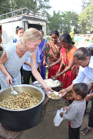 Her er vores kerneydelse - et dagligt måltid gratis skolemad. Som det kan ses, så kunne den godt være grønnere - og det bliver den!
